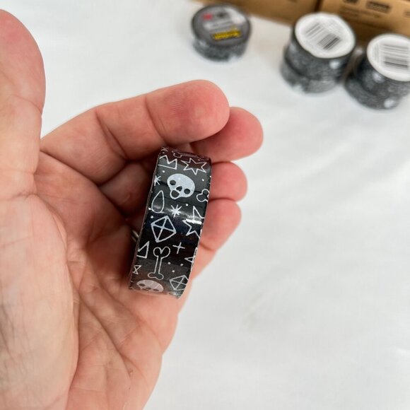 3M Scotch Expressions Skull Graffiti Washi Tape 15mm x 7m 30 rolls - Picture 2 of 4